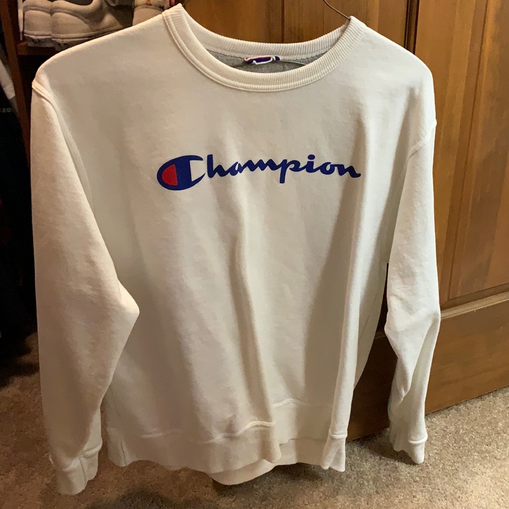 Men’s Large champion crew neck sweatshirt